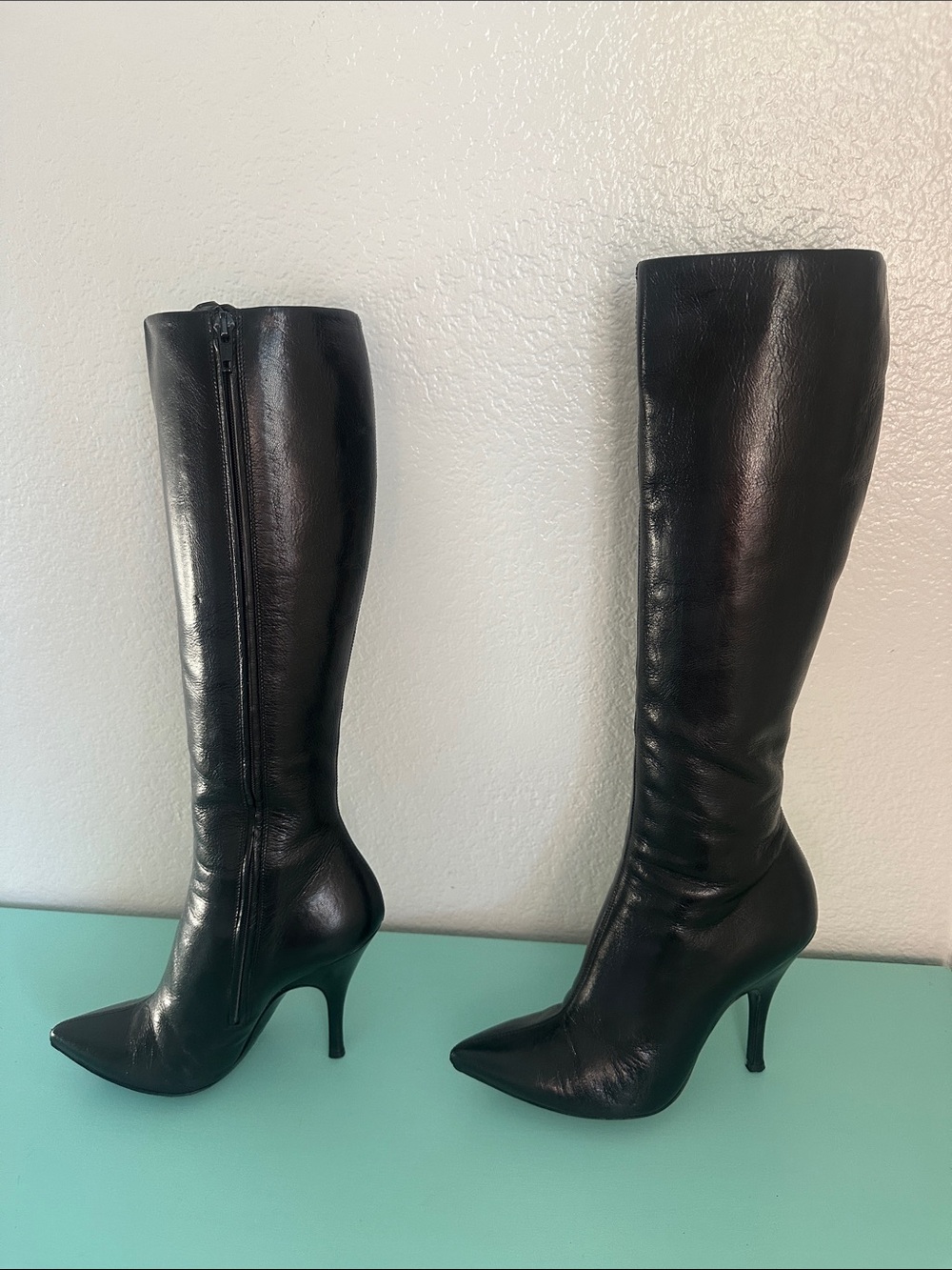 Dolce & Gabbana Mafia Chick leather knee high stiletto boots-size 36 1/2-used - Picture 10 of 17